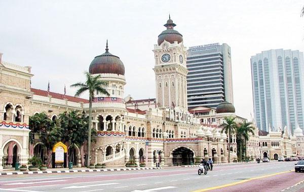 Quảng trường độc lập - khởi đầu nền độc lập của Malaysia