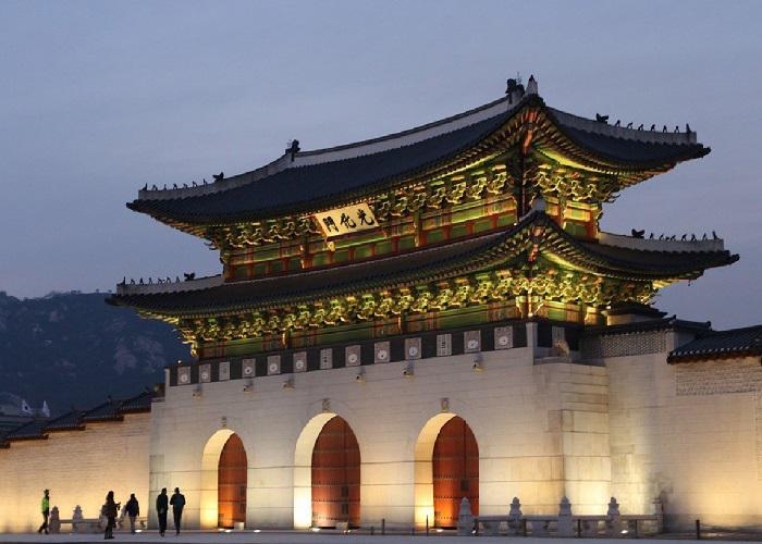 Khám phá cung điện Hoàng gia Gyeongbok lớn nhất Hàn Quốc