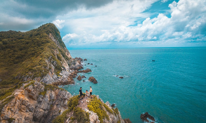 Kinh nghiệm du lịch đảo Minh Châu – viên ngọc nổi giữa biển khơi tại Vân Đồn, Quảng Ninh