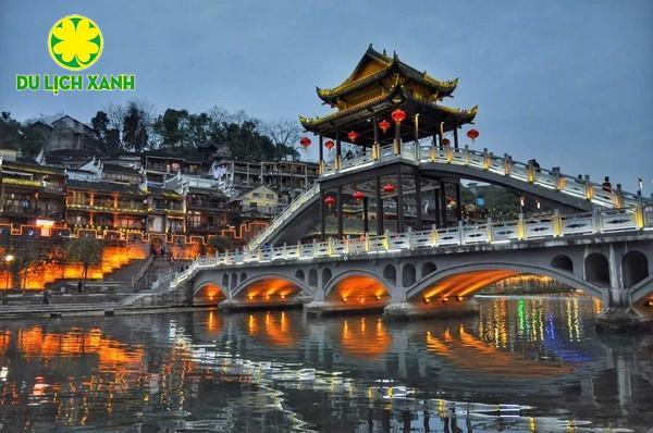 Lịch khởi hành tour du lịch Trung Quốc - Đường bộ 2025