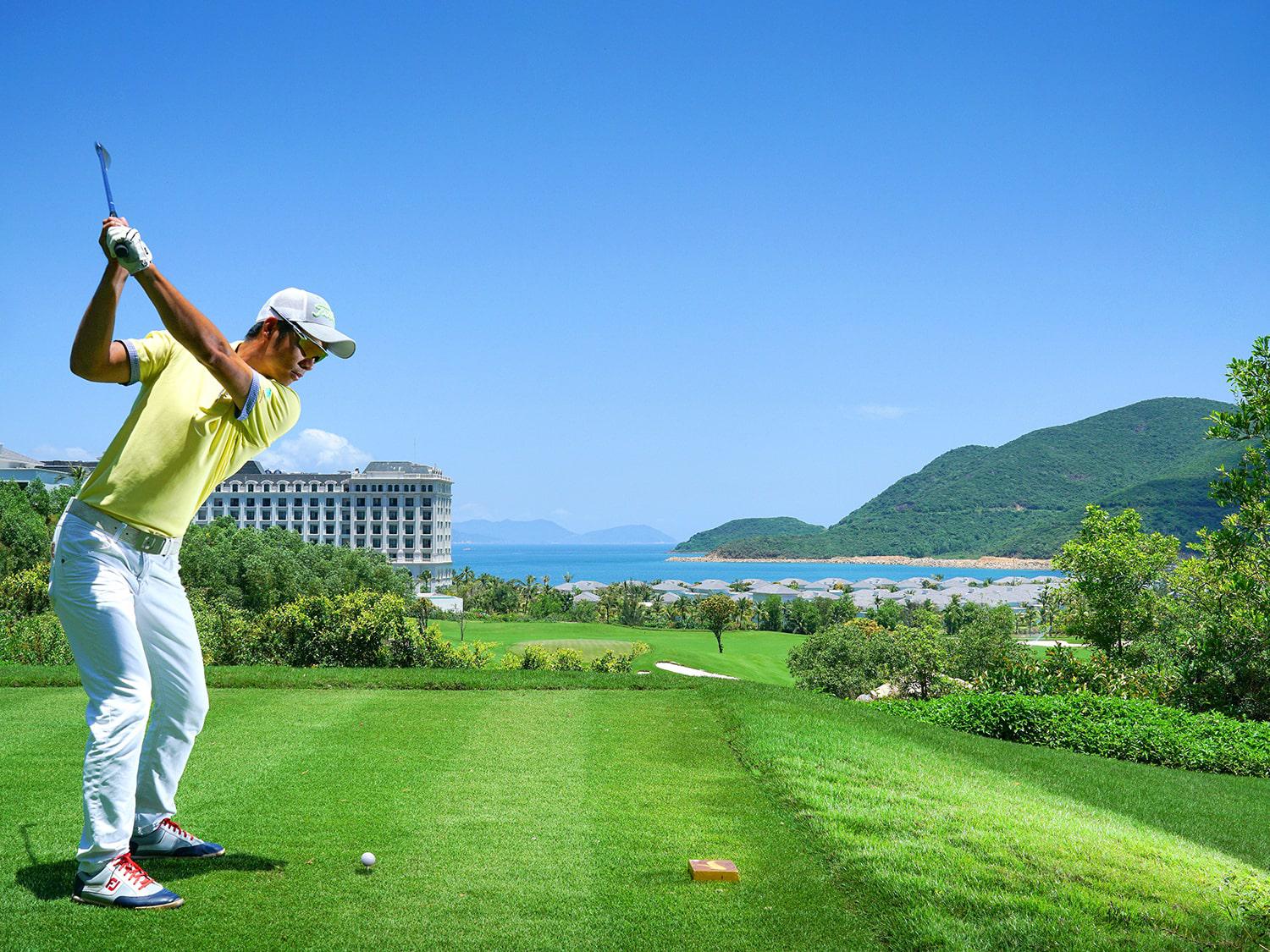 Combo khuyến mại 2 vòng golf + 2 đêm Vinpearl Phú Quốc 5* chỉ 3,9 triệu