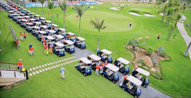 Sân golf Nha Trang, Diamond Bay Golf & Villas- Trong tuần
