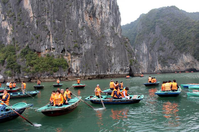 Du Lịch Hà Nội - Hạ Long - Biển Bãi Cháy 3 Ngày 2 Đêm