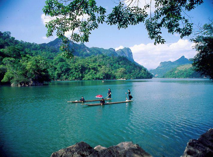 Tour Du lịch Hồ Ba Bể - Cao Bằng của Du Lịch Xanh
