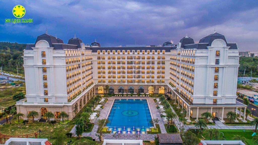 Khách sạn Vinholiday Phú Quốc 5 sao Đẳng Cấp