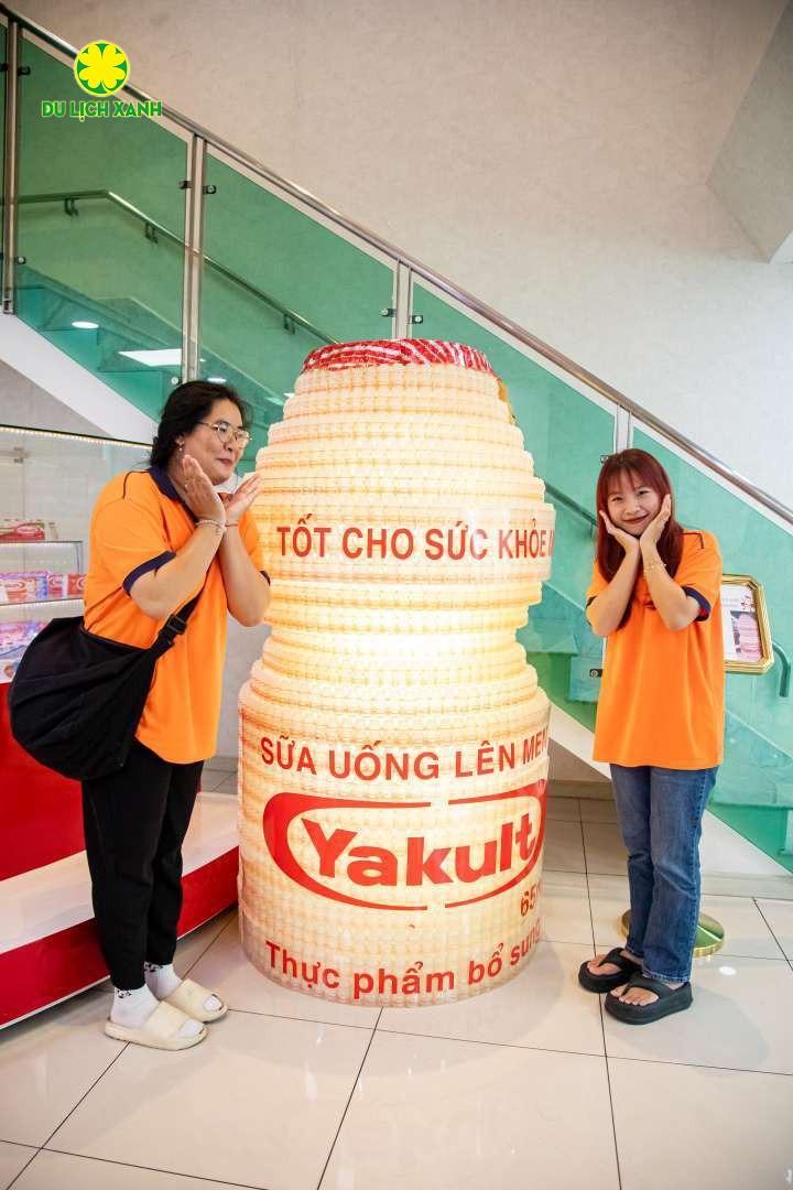 Tour học sinh tam quan Yakult - Gốm sứ Minh Long