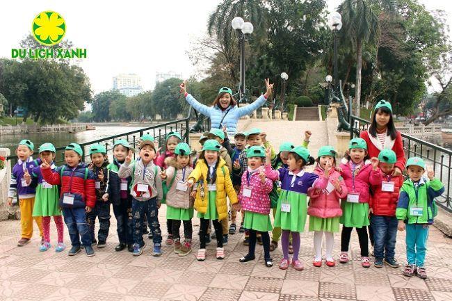 Tour học sinh Lăng Bác - BT Hồ Chí Minh - Xem Xiếc - Công Viên Thủ Lệ 1 ngày