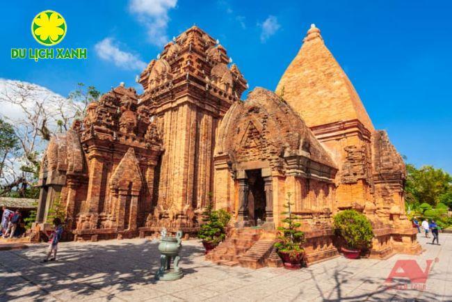 Tour TP.HCM - Bình Thuận - Nha Trang 4 ngày