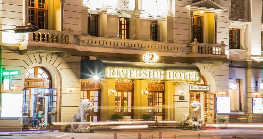 Khách sạn Riverside Hotel 3 sao cách ly tại Sài Gòn