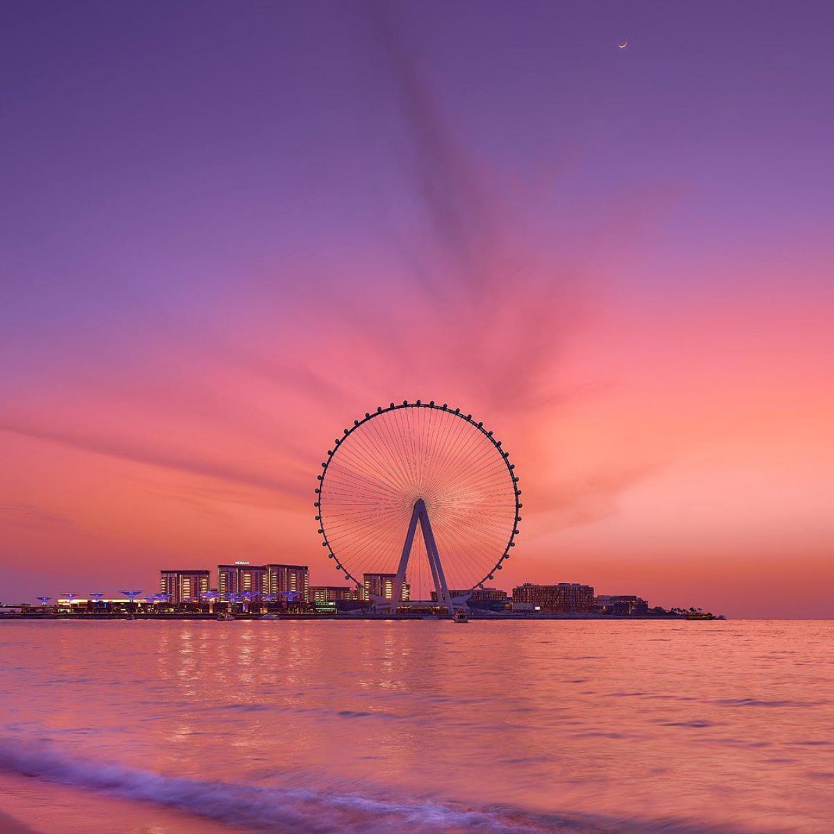 Dubai - Abu Dhabi ( KS 4*,Thưởng thức cà phê băng , bánh phủ vàng và buffet trưa tại khách sạn 7 sao, tặng vé vườn hoa Miracle)