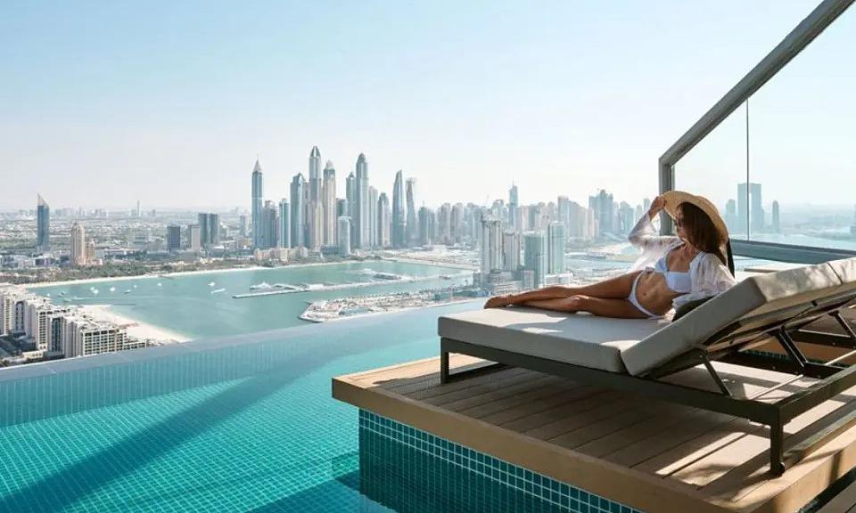 Dubai - Abu Dhabi ( KS 4*,tặng vé vườn hoa Miracle, tặng vé lên tháp Burj Khalifa,Thưởng thức bữa buffet tại khách sạn 5 Sao )