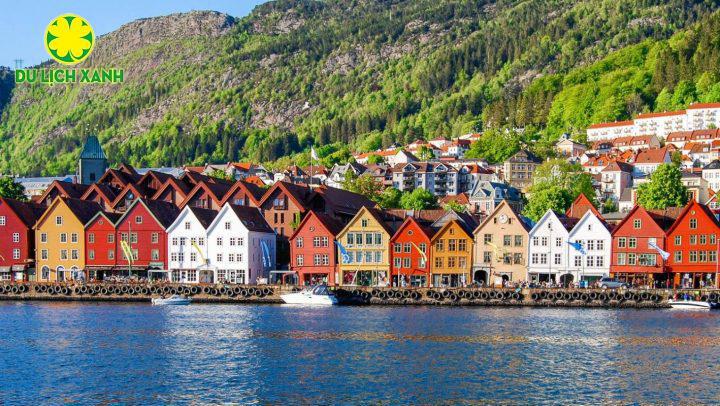 Tour du lịch Bắc Âu Tết Âm lịch 2024: Đan Mạch - Na Uy - Phần Lan - Thụy Điển | Tối 30 Tết