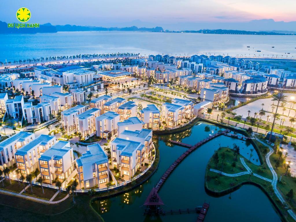 Premier Village Ha Long Bay Resort 5 sao