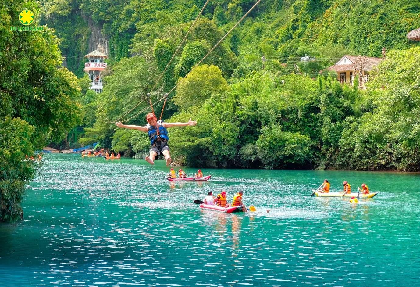 Tour Động Phong Nha – Zipline Sông Chày Hang Tối