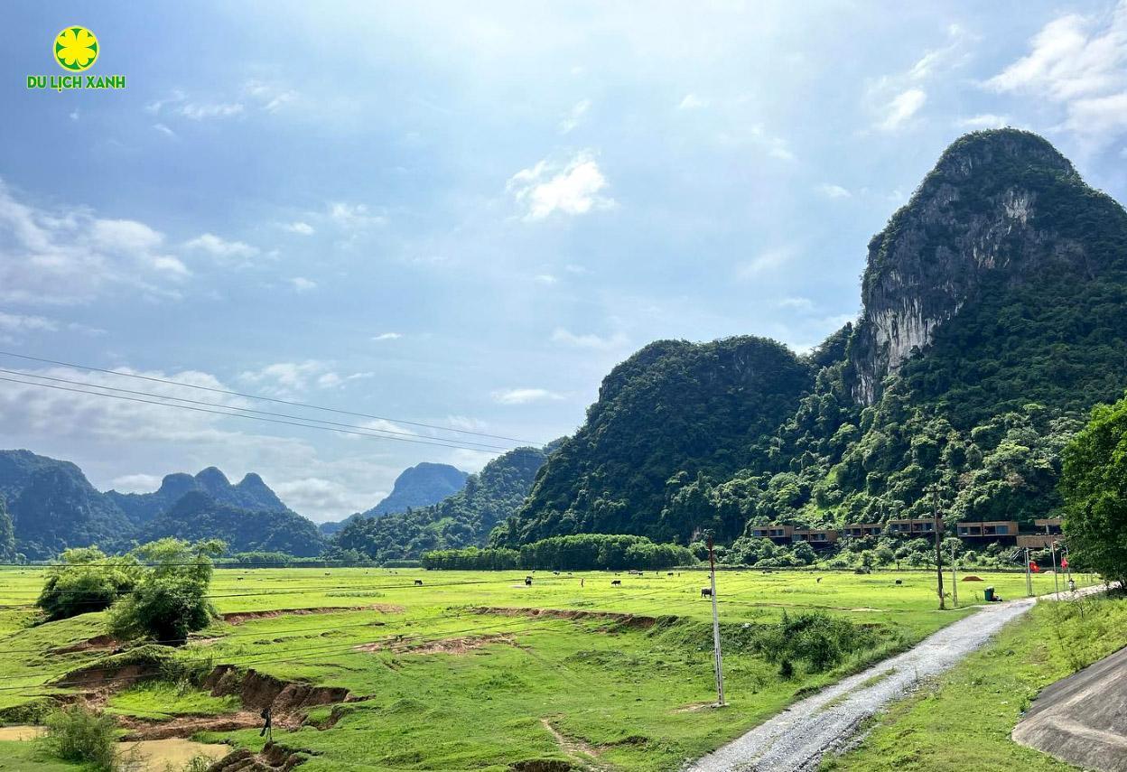 Tour du lịch Làng Tân Hóa 2 ngày 1 đêm – Phong Nha Kẻ Bàng