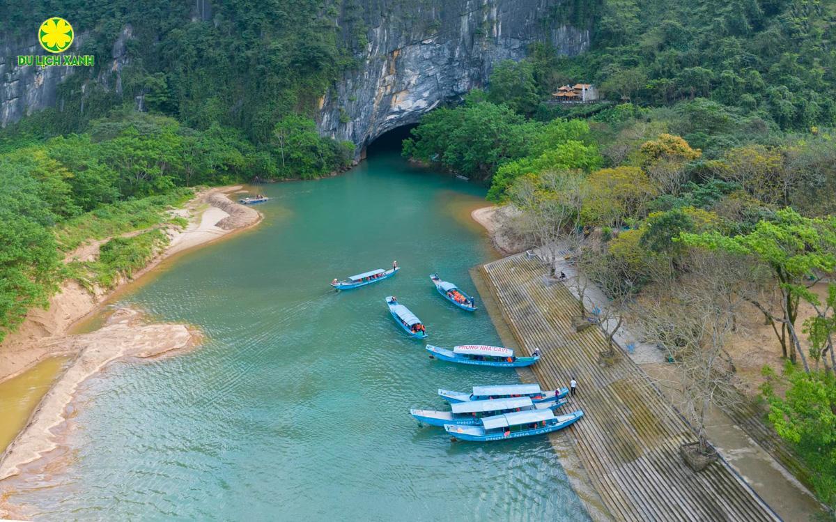 Tour Quảng Bình 2 ngày 1 đêm- Du thuyền Sông Son- Phong Nha Kẻ Bàng