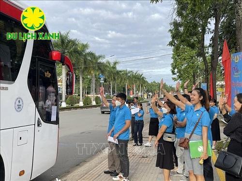 Cho thuê xe đưa đón Công nhân về quê ăn Tết tại Thái Bình