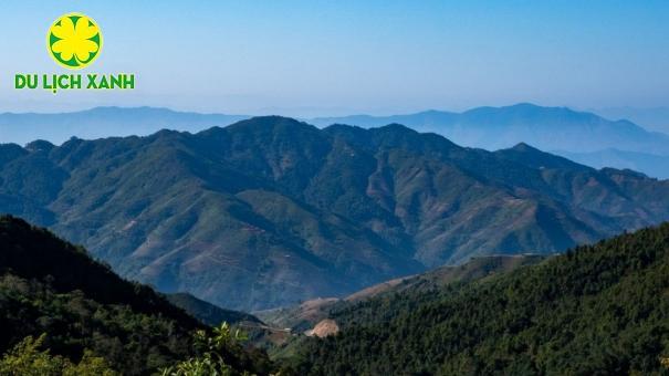 Tour trekking leo núi Sa Mu - U Bò 2 ngày