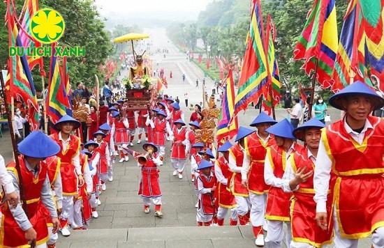 Dịch vụ cho thuê xe đi lễ hội Đền Hùng