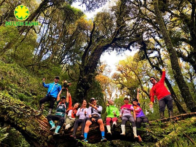 Tour trekking leo núi Tây Côn Lĩnh 2 ngày