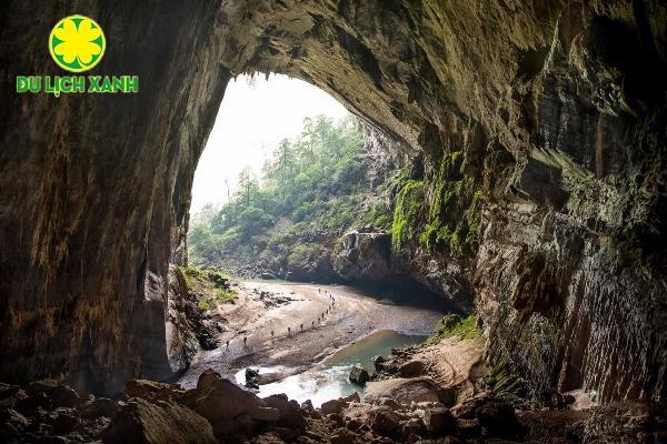 Tour thám hiểm Hang Én 2 ngày