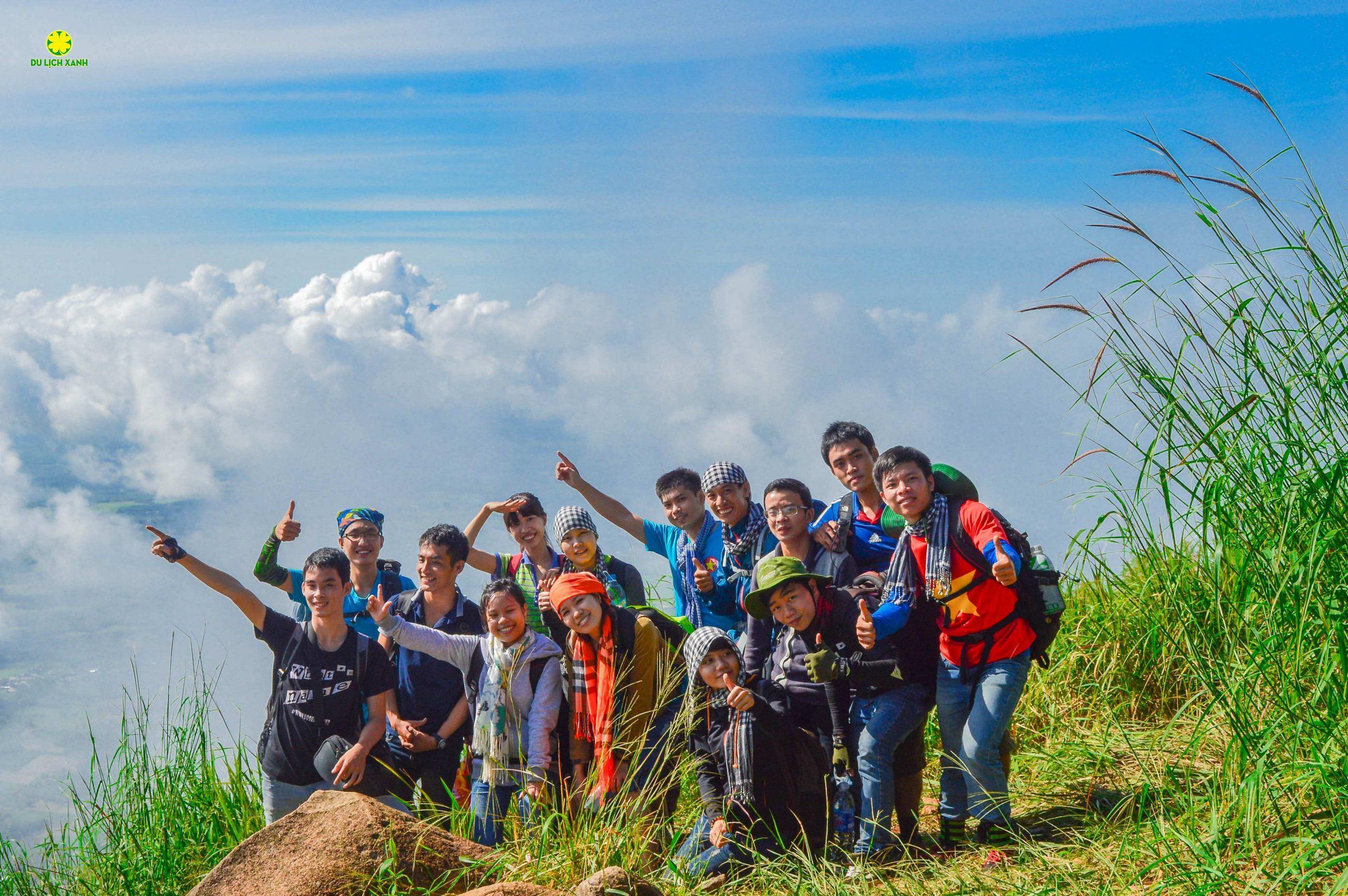 Tour trekking cắm trại Langbiang 2 ngày 1 đêm