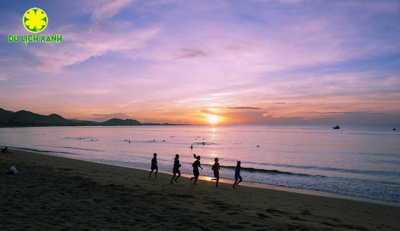 Tour Ninh Chữ Vịnh Vĩnh Hy Hang Rái Làng Mông Cổ Tanyoli