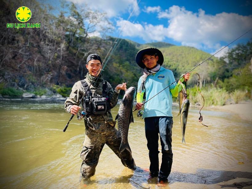 Tour trekking câu cá cắm trại Đà Lạt 2 ngày